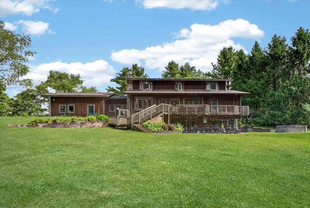 11410 Jones Road Berrien Township, MI 49103