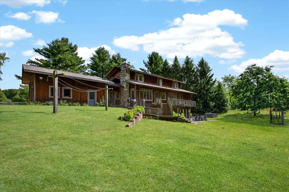 11410 Jones Road Berrien Township, MI 49103