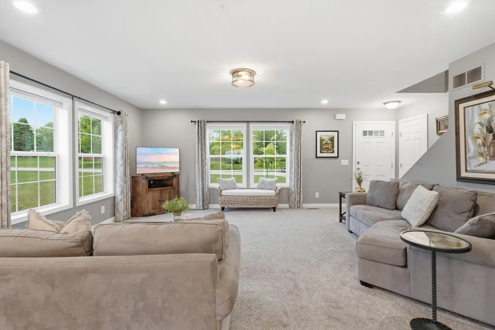 403 Tulip Drive Three Oaks Village, MI 49128