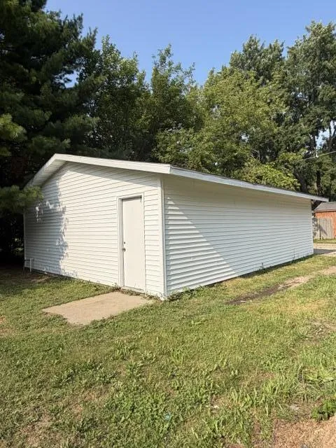335 S Pleasant Street Watervliet City, MI 49098
