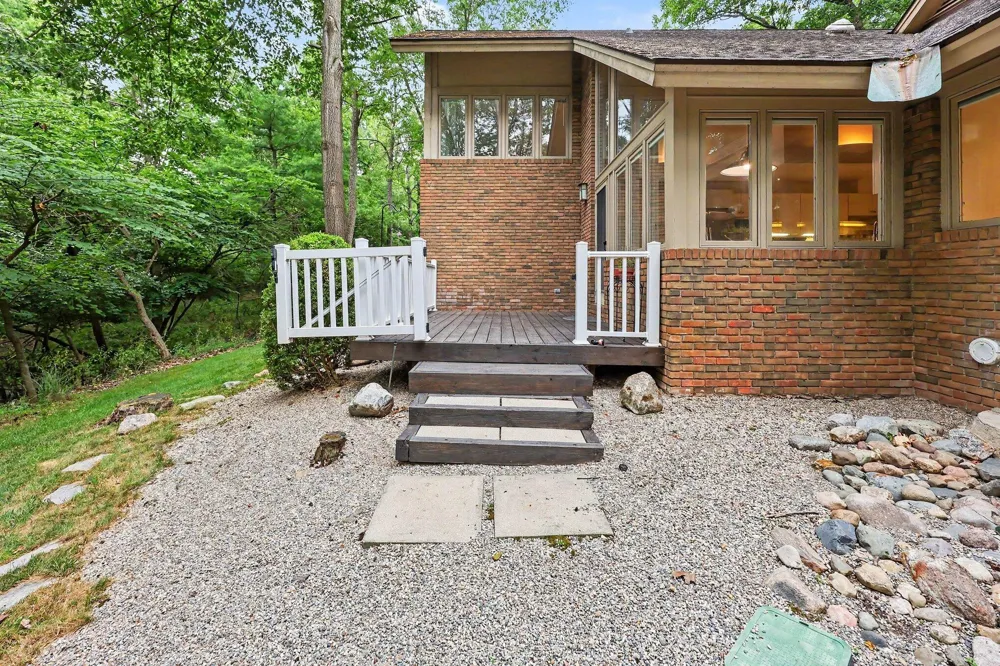 5315 Red Fox Run Superior Charter Township, MI 48105