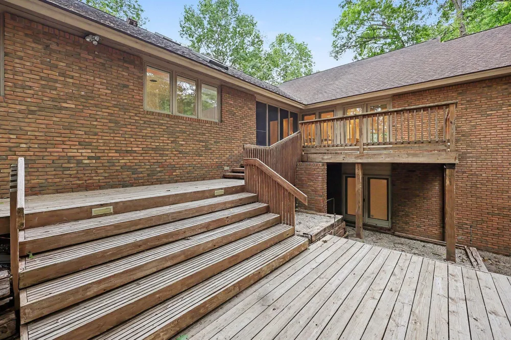 5315 Red Fox Run Superior Charter Township, MI 48105