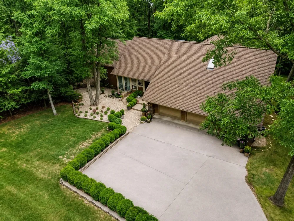 5315 Red Fox Run Superior Charter Township, MI 48105