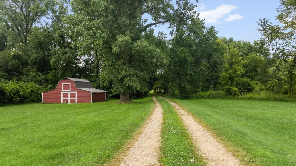 28810 Coulter Street Howard Township, MI 49112