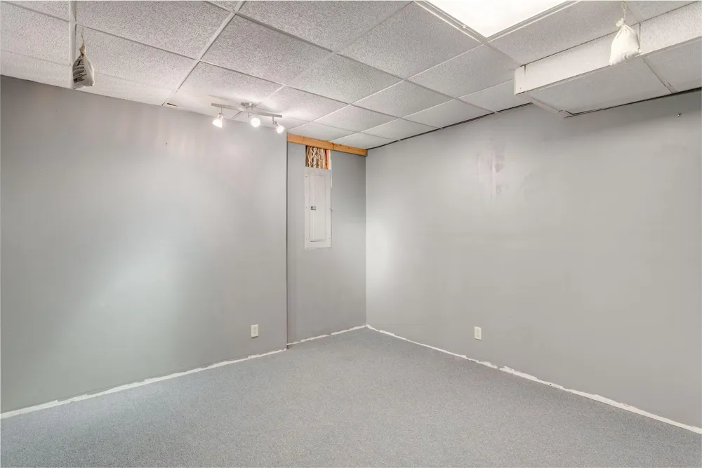 28810 Coulter Street Howard Township, MI 49112