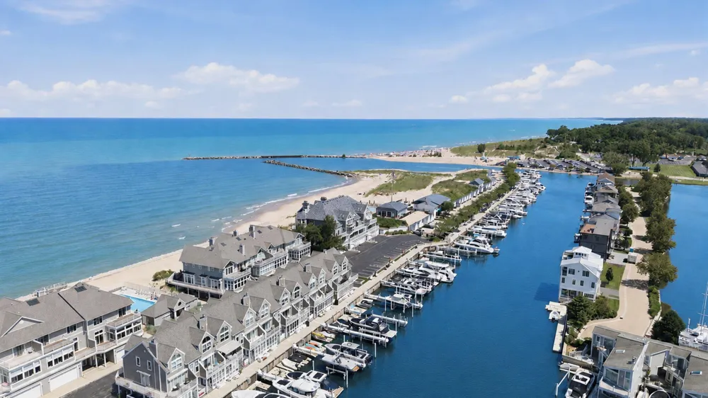 409 Lake Drive #17 New Buffalo City, MI 49117