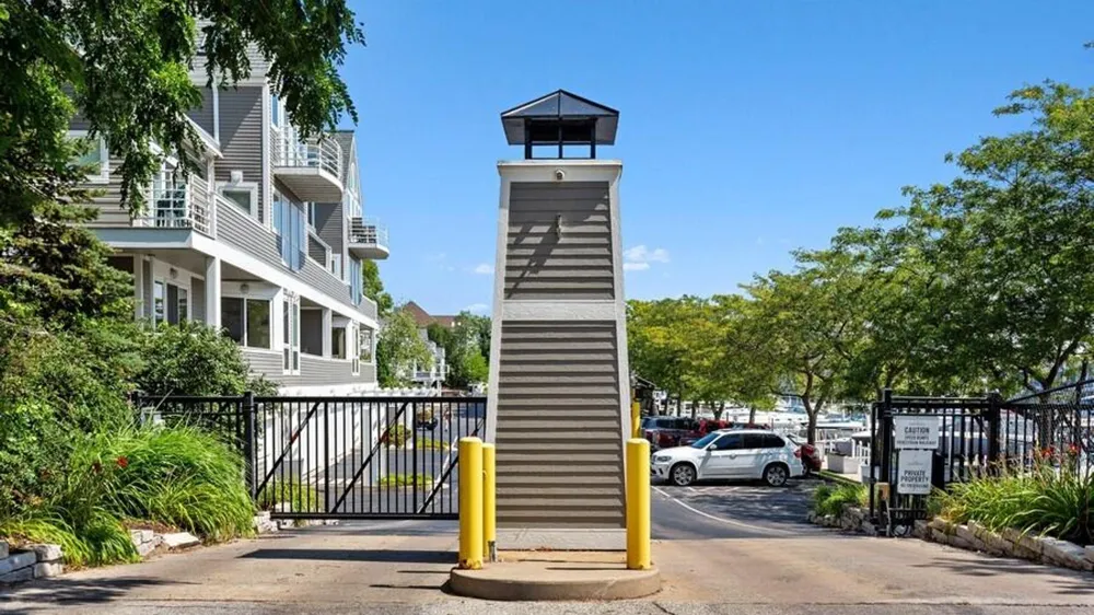 409 Lake Drive #17 New Buffalo City, MI 49117