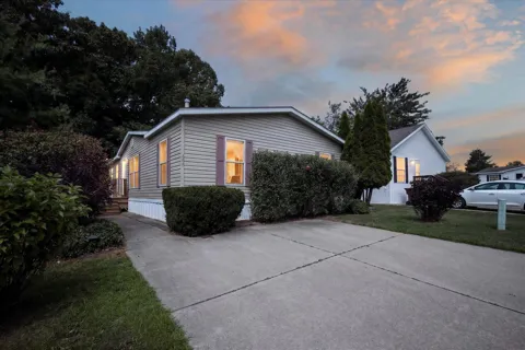 8000 Warren Woods Road #100