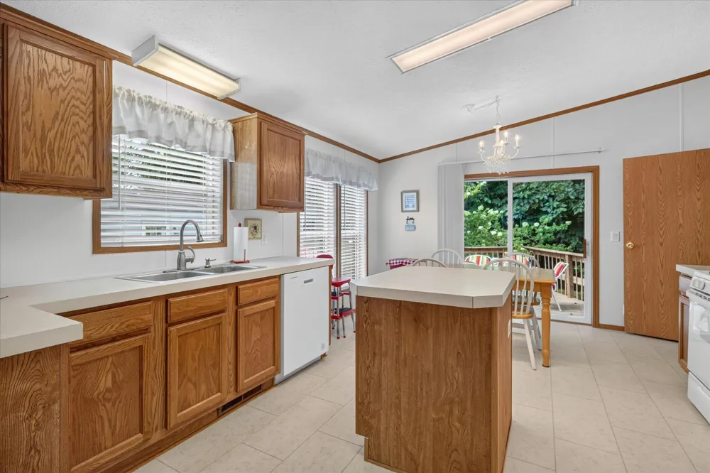 8000 Warren Woods Road #100 Three Oaks Township, MI 49128