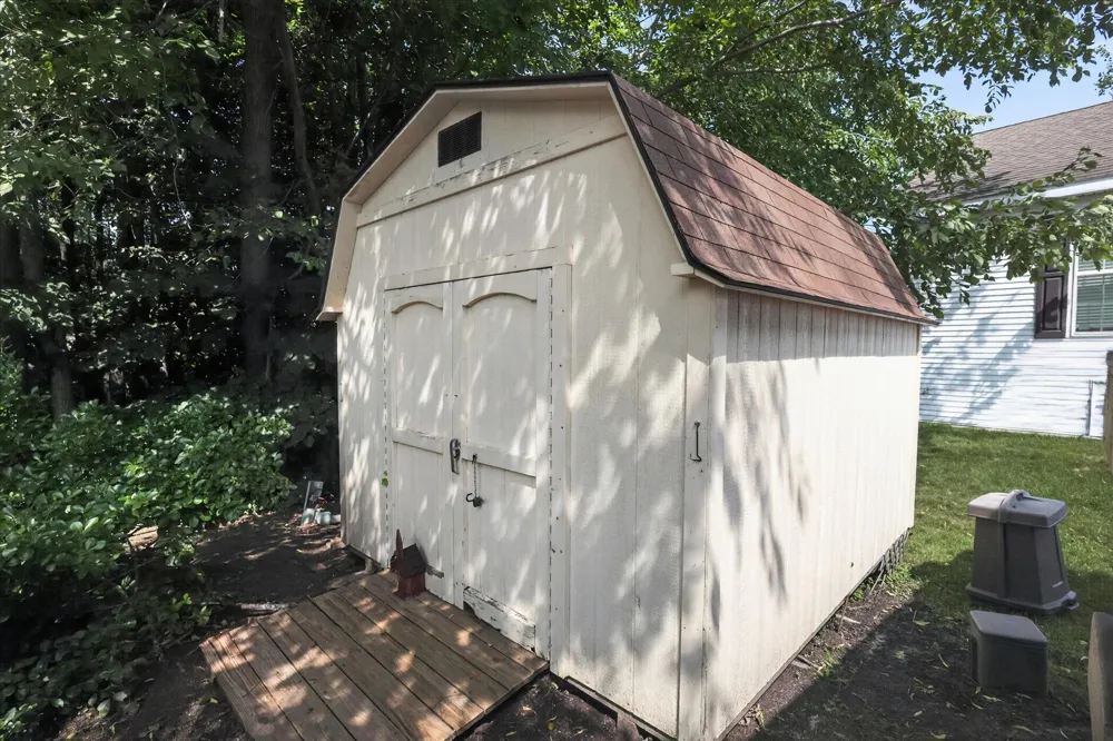 8000 Warren Woods Road #100 Three Oaks Township, MI 49128