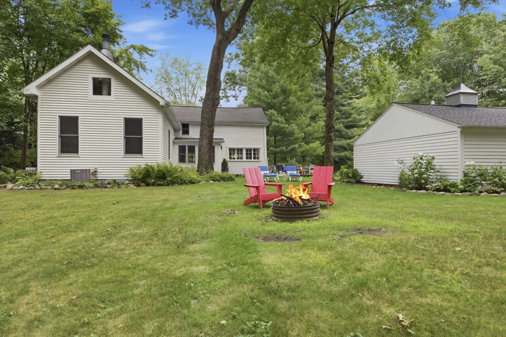 15752 Locke Road Chikaming Township, MI 49129