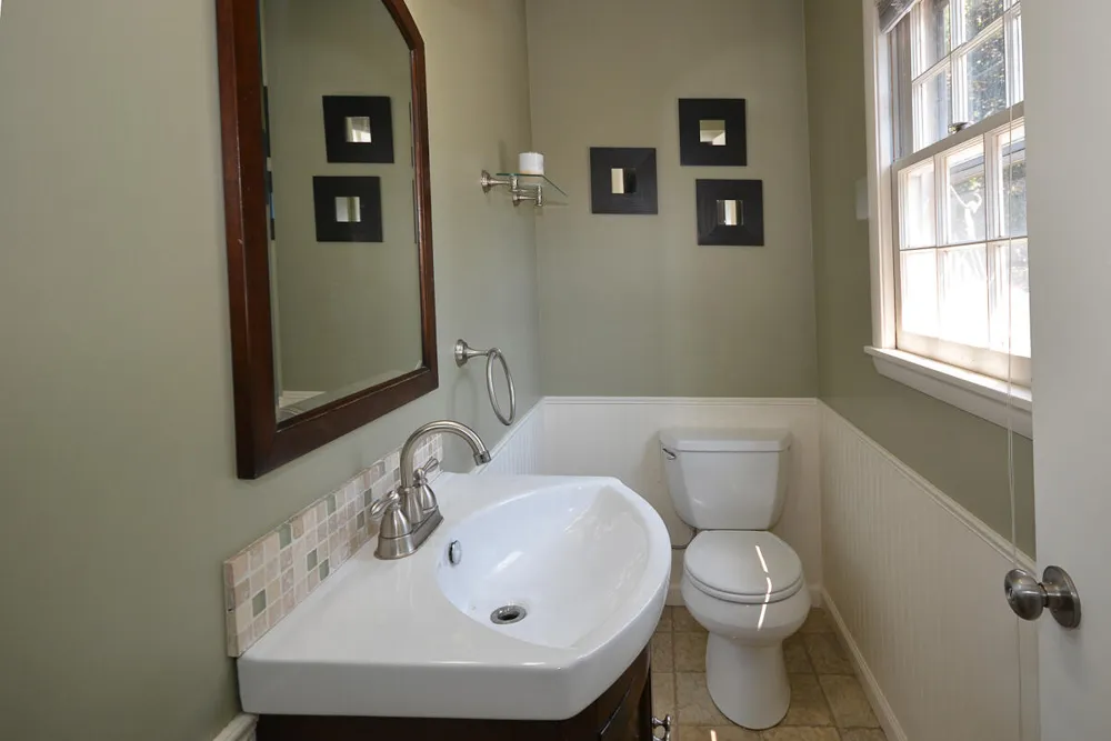 2224 La Cross Street Kalamazoo Charter Township, MI 49006