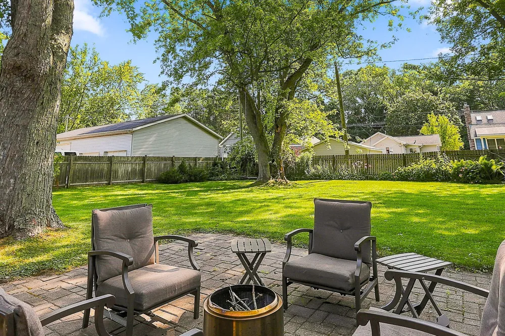 1063 Hazel Street South Haven City, MI 49090