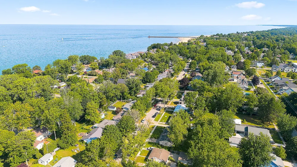 1063 Hazel Street South Haven City, MI 49090