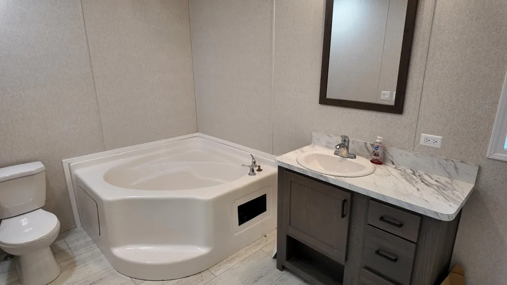 2401 Oak Street Cedar Creek Township, MI 49457