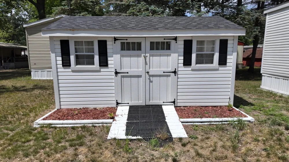 2401 Oak Street Cedar Creek Township, MI 49457