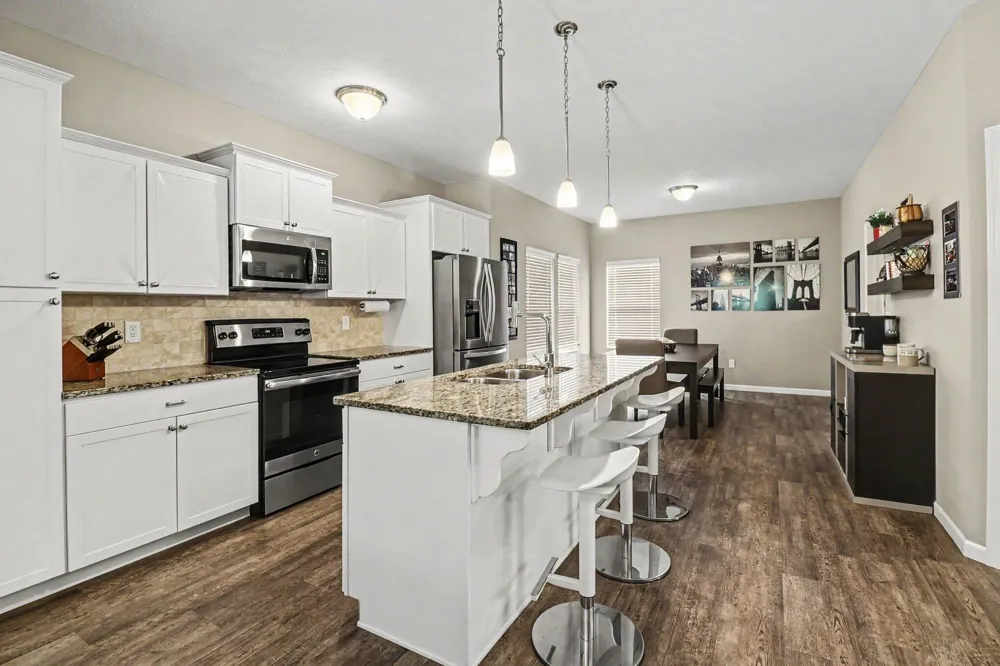 2129 Kensington Park Circle Holland City, MI 49423