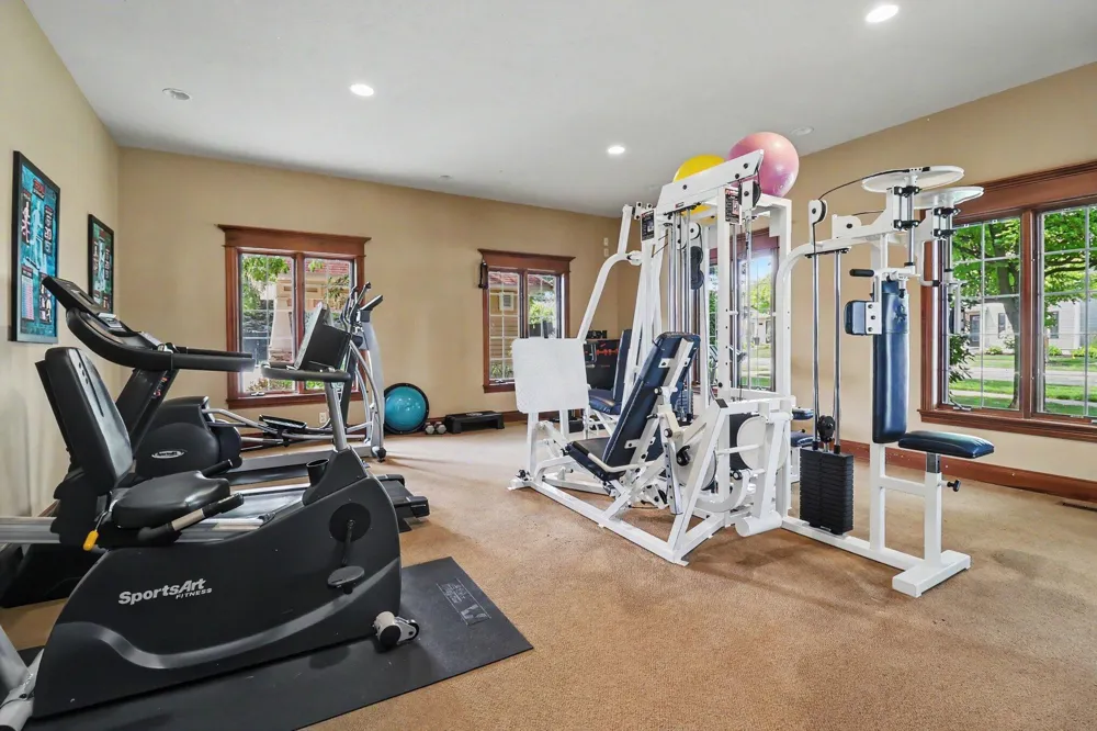 2129 Kensington Park Circle Holland City, MI 49423