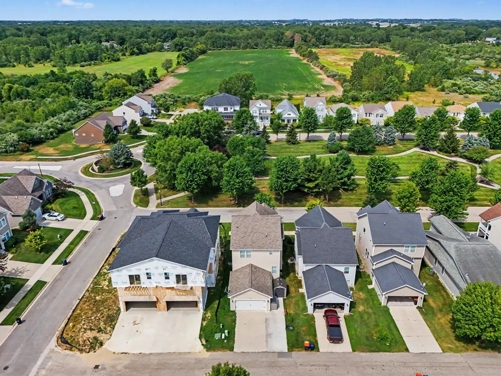 2129 Kensington Park Circle Holland City, MI 49423