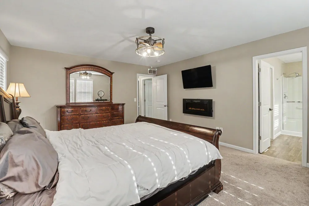 2129 Kensington Park Circle Holland City, MI 49423