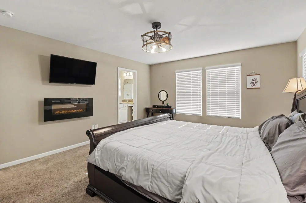 2129 Kensington Park Circle Holland City, MI 49423