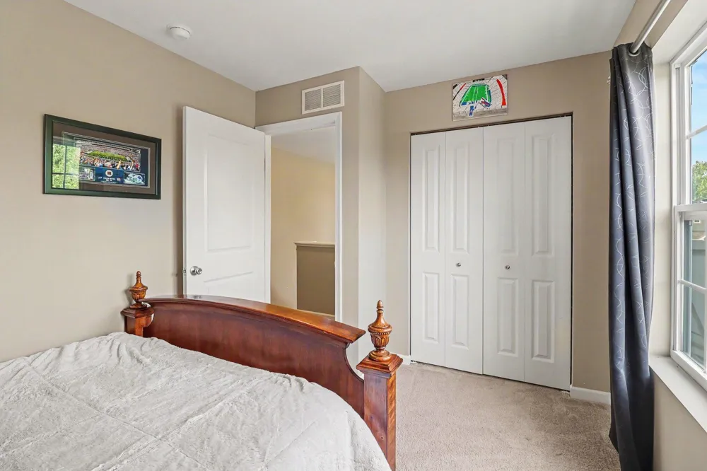 2129 Kensington Park Circle Holland City, MI 49423