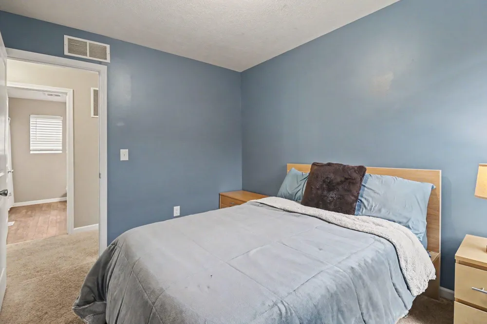 2129 Kensington Park Circle Holland City, MI 49423