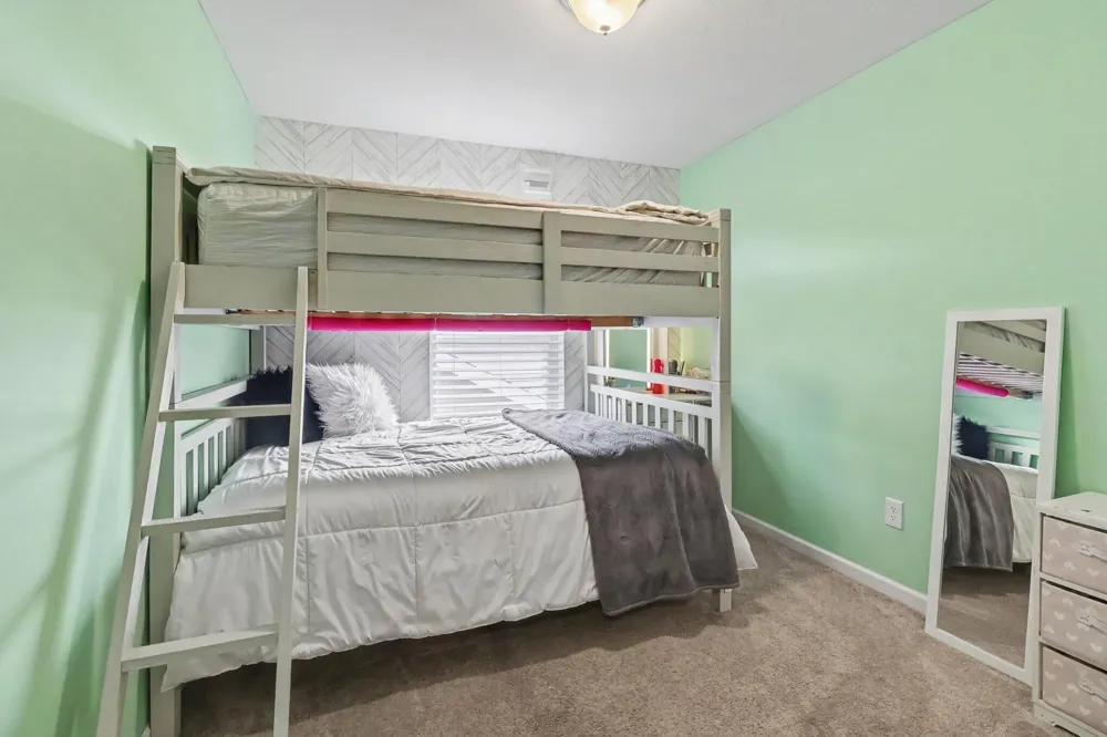 2129 Kensington Park Circle Holland City, MI 49423