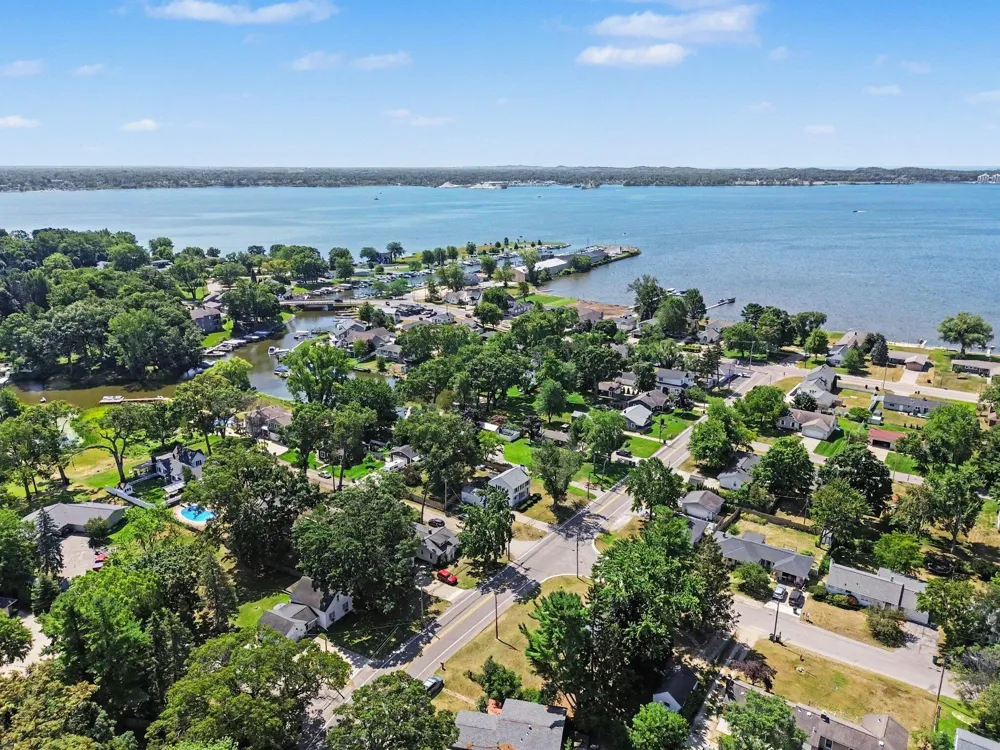 506 Bear Lake Road North Muskegon City, MI 49445
