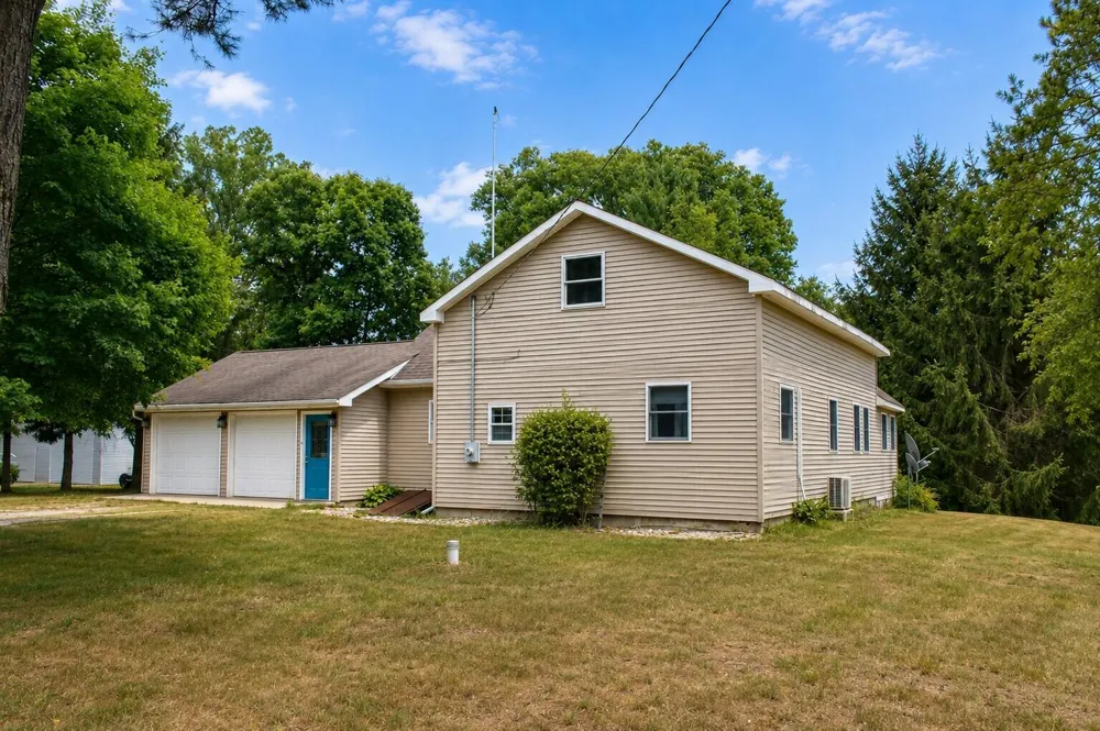 17045 Old Logging Trail Road Green Charter Township, MI 49639
