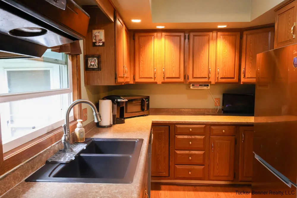 37 S Bear Lake Road Laketon Township, MI 49445