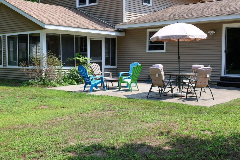 37 S Bear Lake Road Laketon Township, MI 49445
