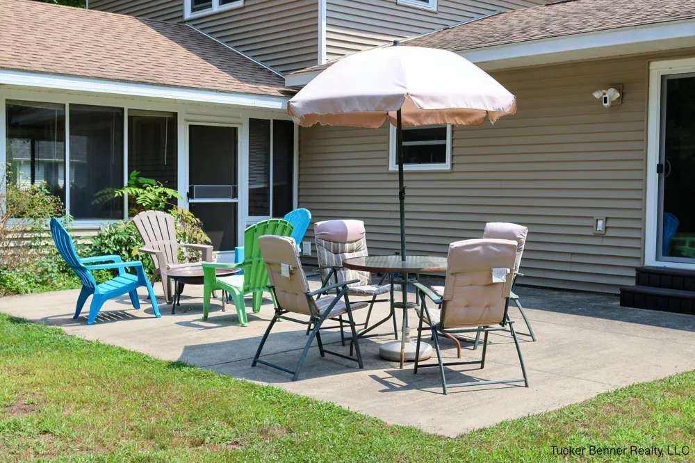 37 S Bear Lake Road Laketon Township, MI 49445