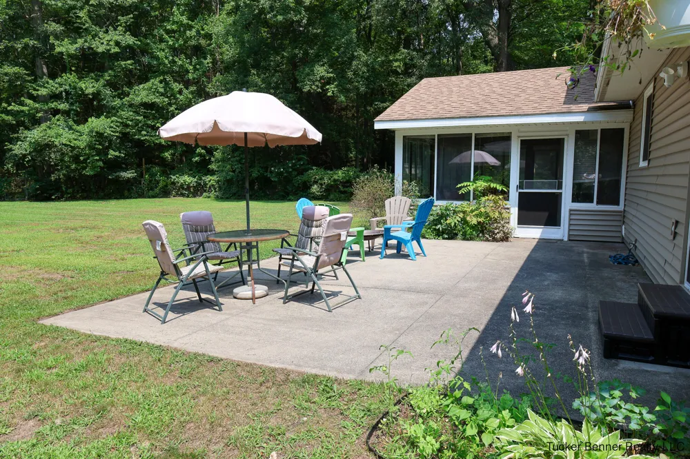 37 S Bear Lake Road Laketon Township, MI 49445