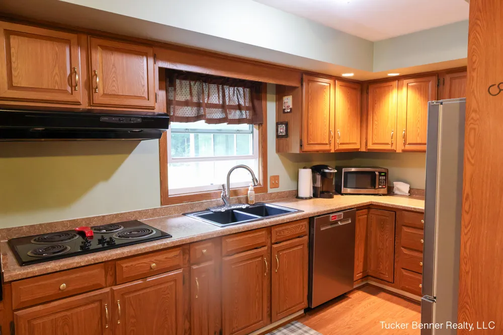 37 S Bear Lake Road Laketon Township, MI 49445