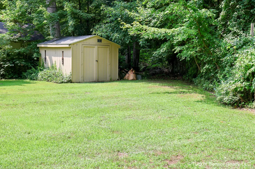 37 S Bear Lake Road Laketon Township, MI 49445