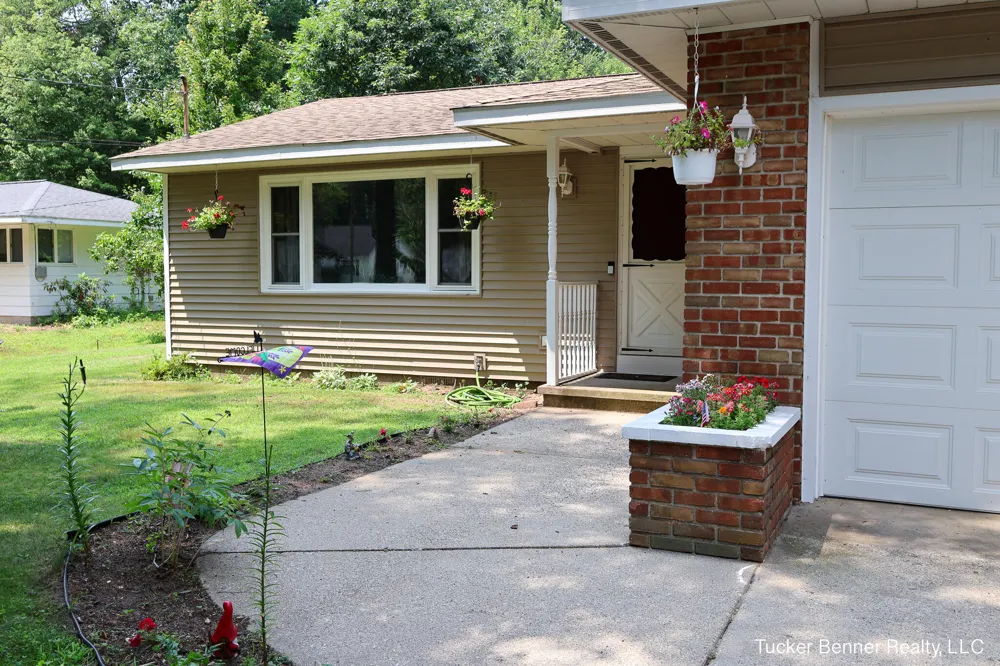 37 S Bear Lake Road Laketon Township, MI 49445
