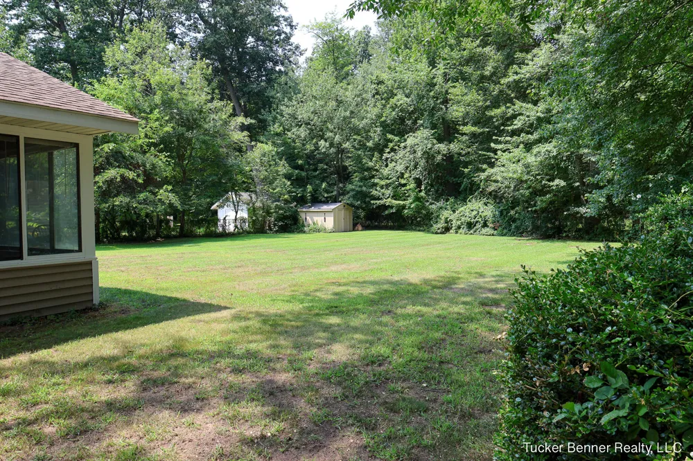 37 S Bear Lake Road Laketon Township, MI 49445
