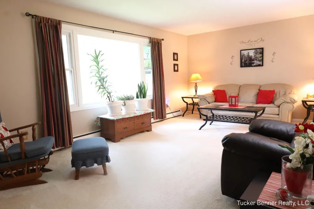 37 S Bear Lake Road Laketon Township, MI 49445
