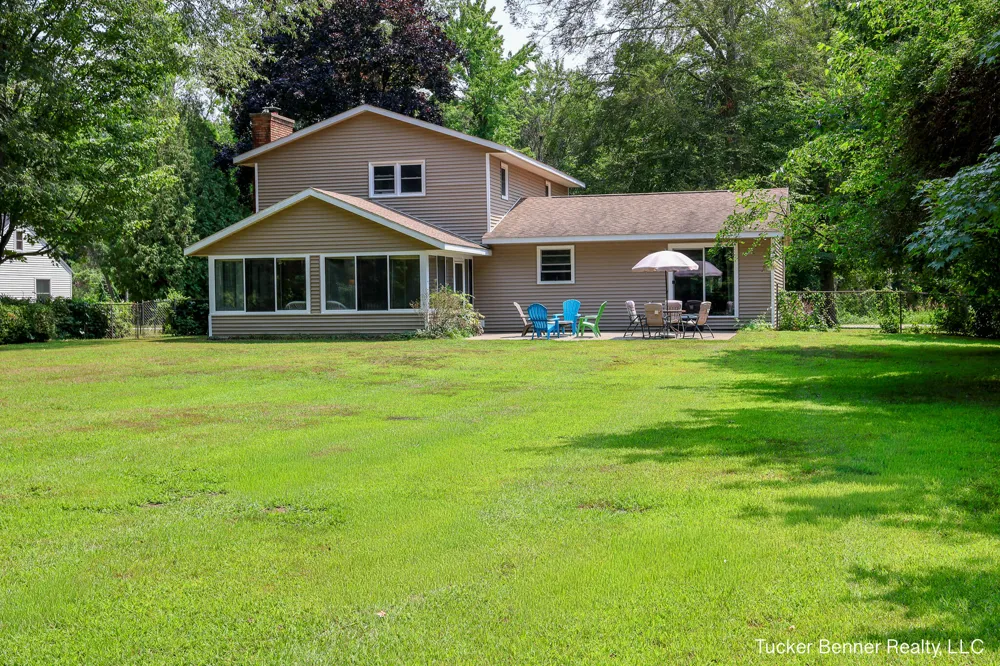 37 S Bear Lake Road Laketon Township, MI 49445