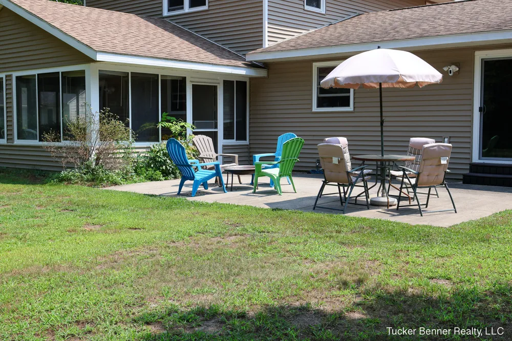 37 S Bear Lake Road Laketon Township, MI 49445