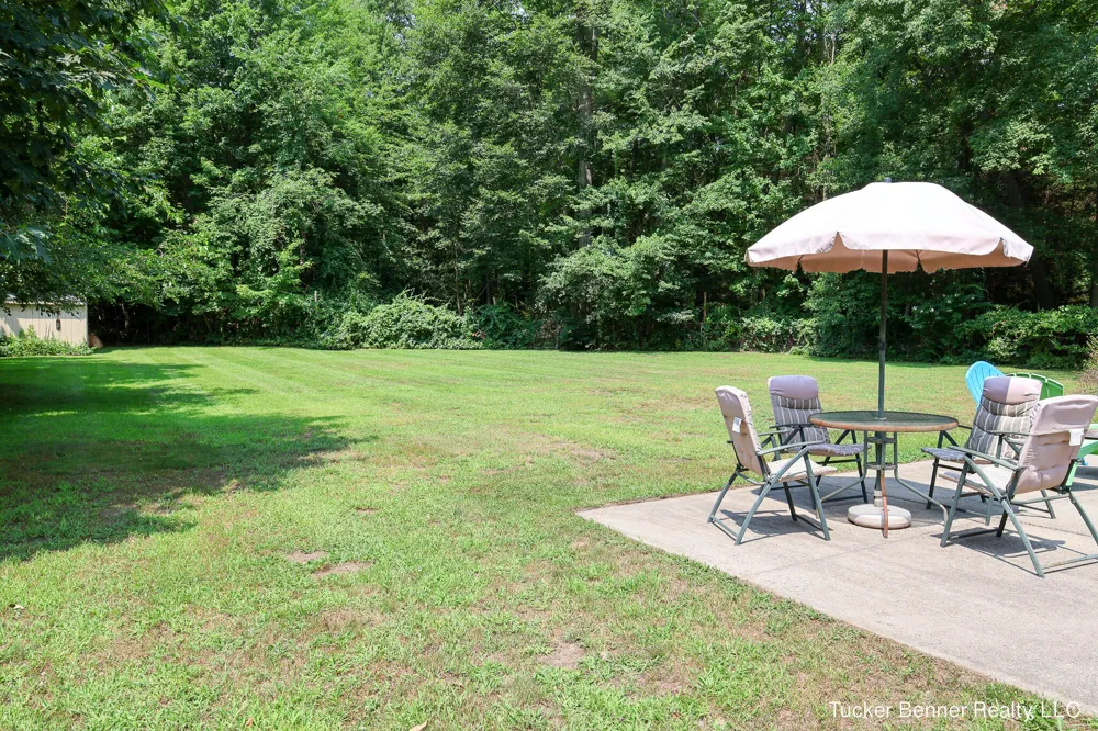 37 S Bear Lake Road Laketon Township, MI 49445