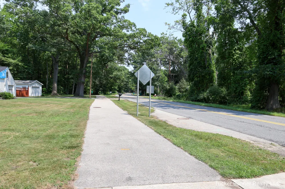 37 S Bear Lake Road Laketon Township, MI 49445