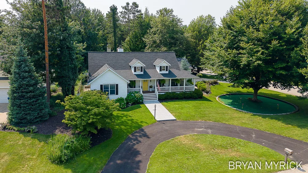 4612 Forest Lane Laketown Township, MI 49423