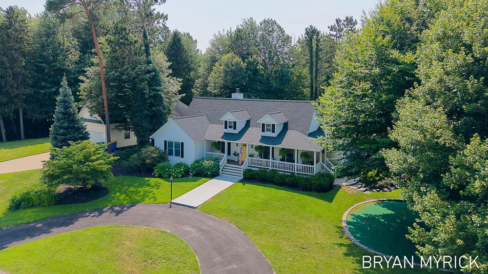 4612 Forest Lane Laketown Township, MI 49423