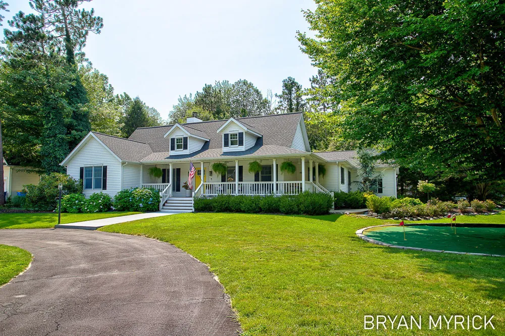 4612 Forest Lane Laketown Township, MI 49423