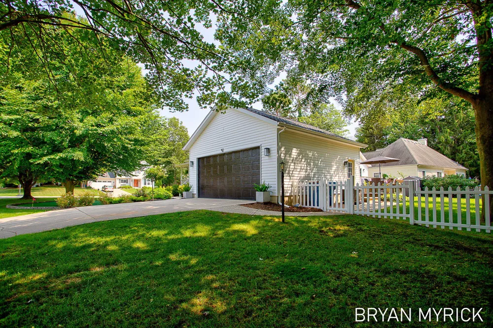 4612 Forest Lane Laketown Township, MI 49423