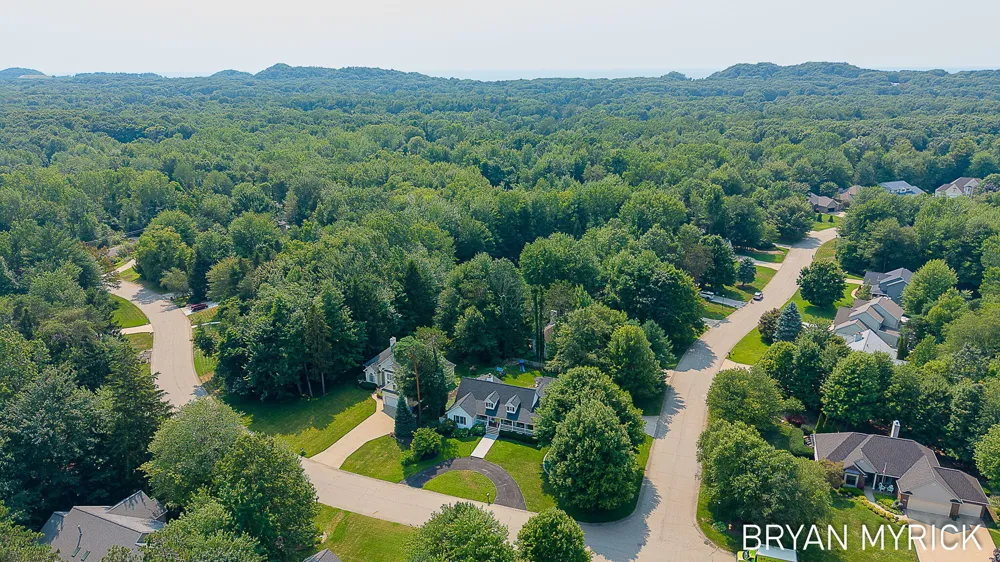 4612 Forest Lane Laketown Township, MI 49423