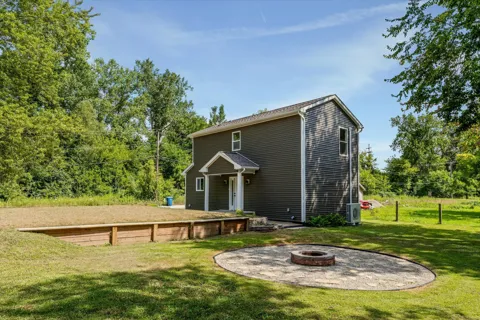 9755 Portage Trail