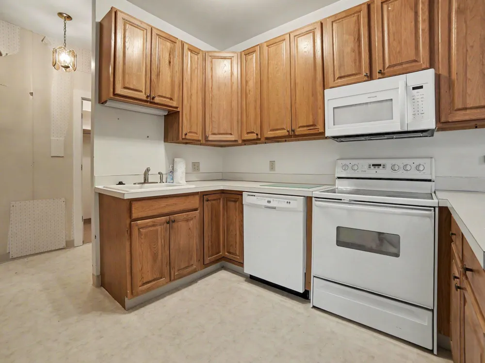 1249 Lakeshore Drive #315 Muskegon City, MI 49441